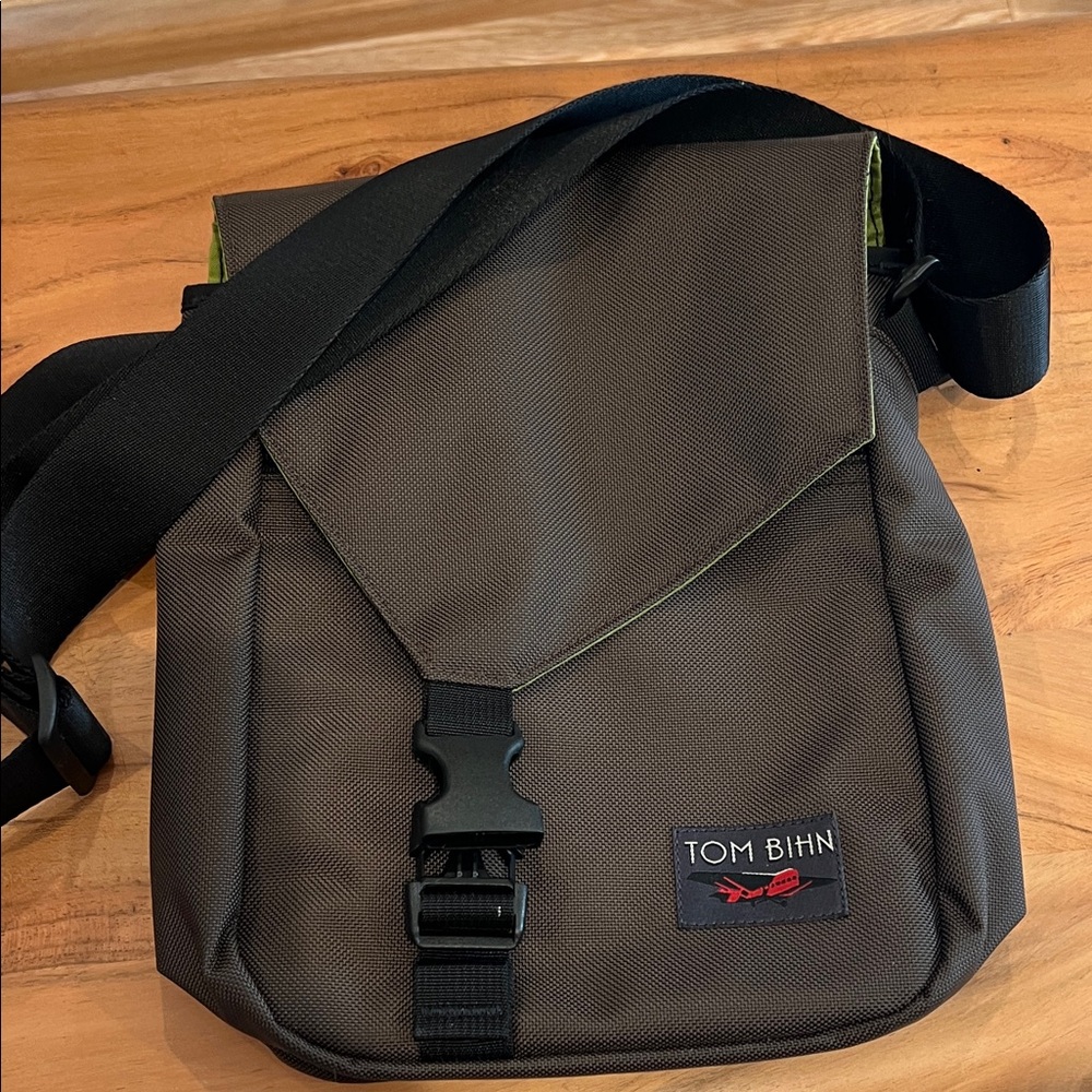 Tom Bihn Small Cafe Bag